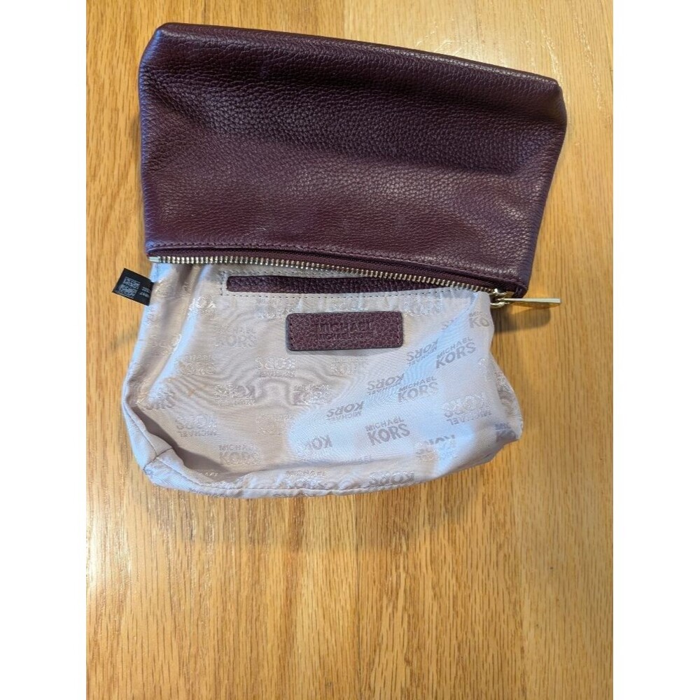 Michael Kors Fulton Burgundy Pebbled Leather Zip Pouch Clutch Wristlet Bag - Picture 8 of 10